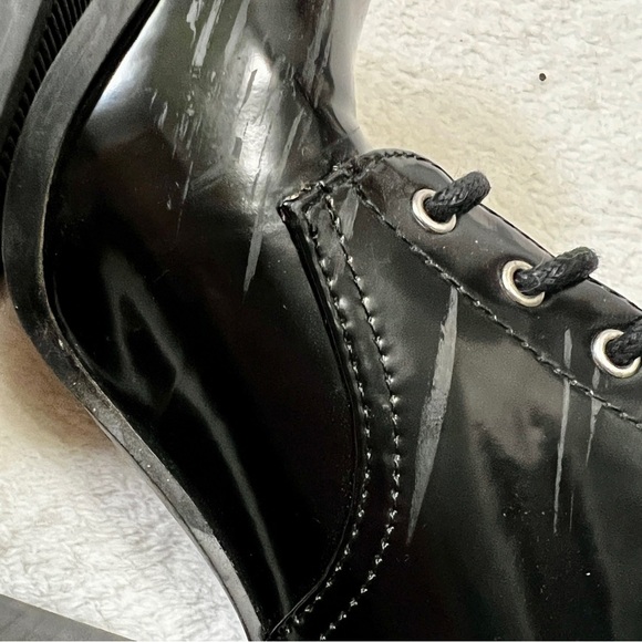 Qupid Black Vinyl Plaid Heeled Combat Booties - Size 6 - Picture 6 of 10